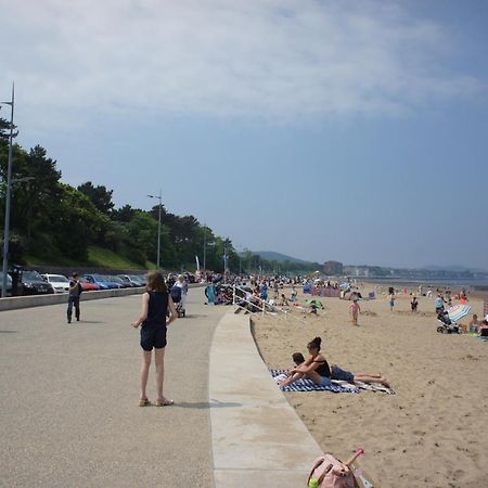 Flat 2 Opposite Travel Lodge Colwyn Bay Extérieur photo