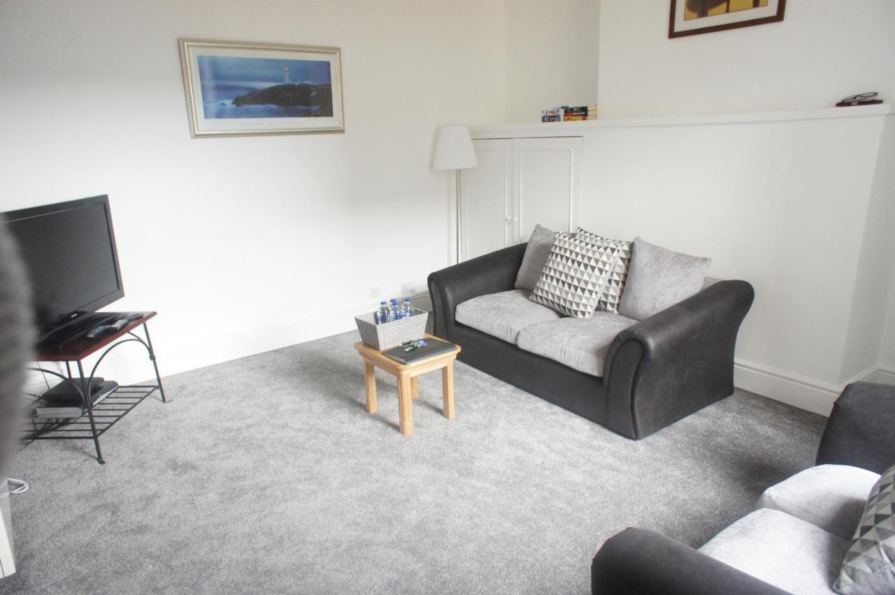 Flat 2 Opposite Travel Lodge Colwyn Bay Extérieur photo